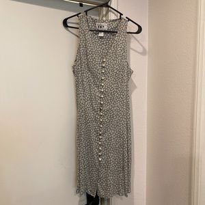 Vintage daisy dress